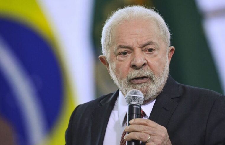Lula diz que nunca vai ‘precisar de um favor pessoal’ de Zanin