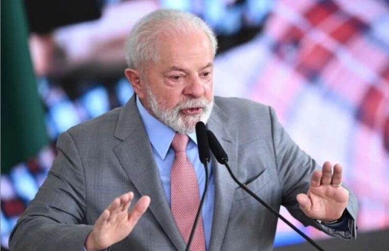 Lula critica modelo de negócios de empresas de tecnologia durante evento em Cuba