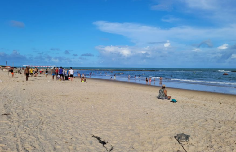 Mulher é resgatada pelos Bombeiros após se afogar em praia de Baía da Traição/PB