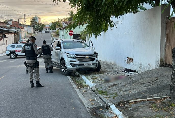 Empresário que atropelou e matou suspeito de assalto a facadas em João Pessoa/PB se apresenta à polícia