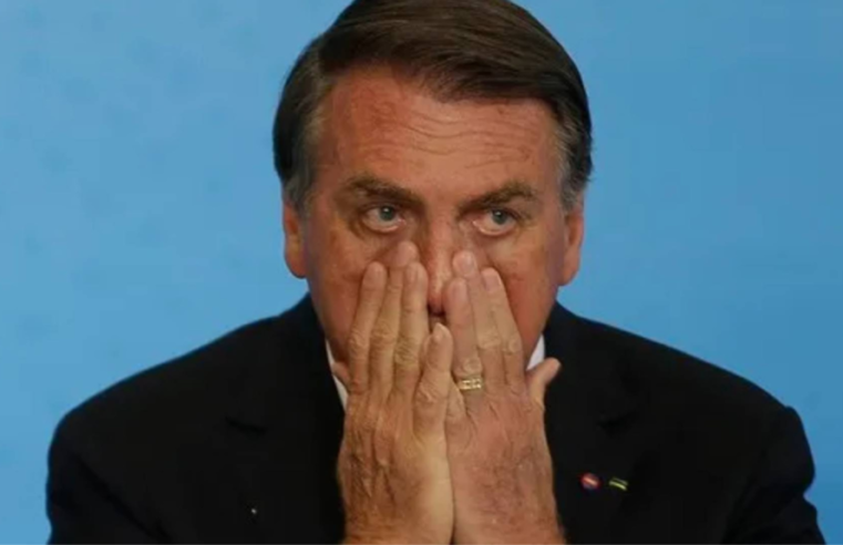 PF prende ex-assessores de Bolsonaro e mira grupo por tentativa de golpe