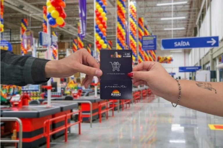 Cartão-Presente: A Escolha Inteligente que Triplicou nas Festas de Fim de Ano Brasileiras e Ganha Espaço nas Confraternizações