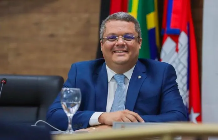 Edvaldo Neto Define Primeiros Secretários da Gestão Interina em Cabedelo: Saúde, Comunicação e Controladoria Ganham Novos Nomes