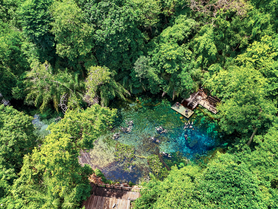 Nascente Azul é o atrativo mais visitado de Bonito (MS)