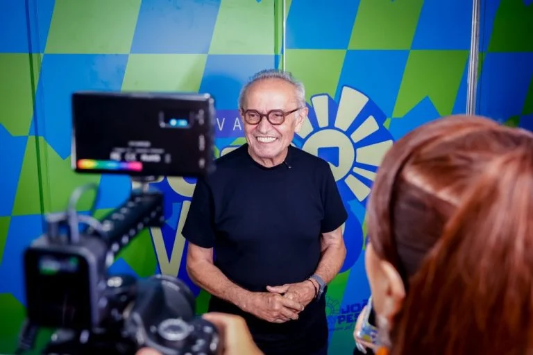 Forró Verão 2026: Cícero Lucena celebra sucesso da 1ª noite na Orla de Tambaú com shows e novidades