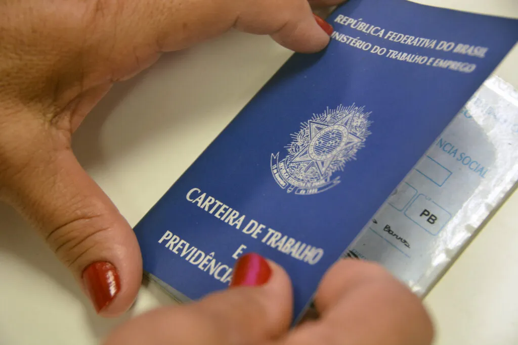 Sine-PB: Mais de 300 Vagas de Emprego Abertas em 9 Cidades da Paraíba para Diversas Profissões
