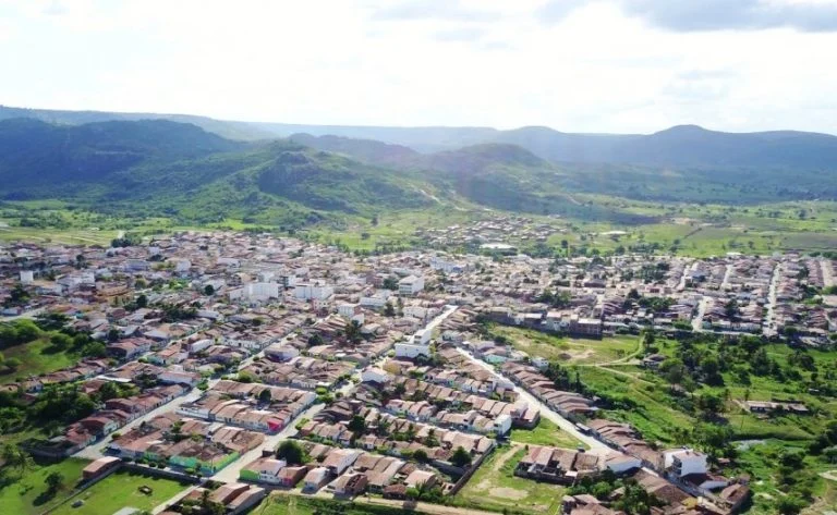 Prefeita de Belém (PB) em Apuros: TCE-PB Julga Recurso Contra Contrato Irregular de R$ 594 Mil em Materiais Gráficos