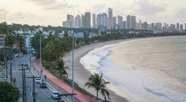 Carnaval 2026: João Pessoa Brilha como Destino Litorâneo Preferido dos Brasileiros em Busca de Sol, Mar e Tranquilidade