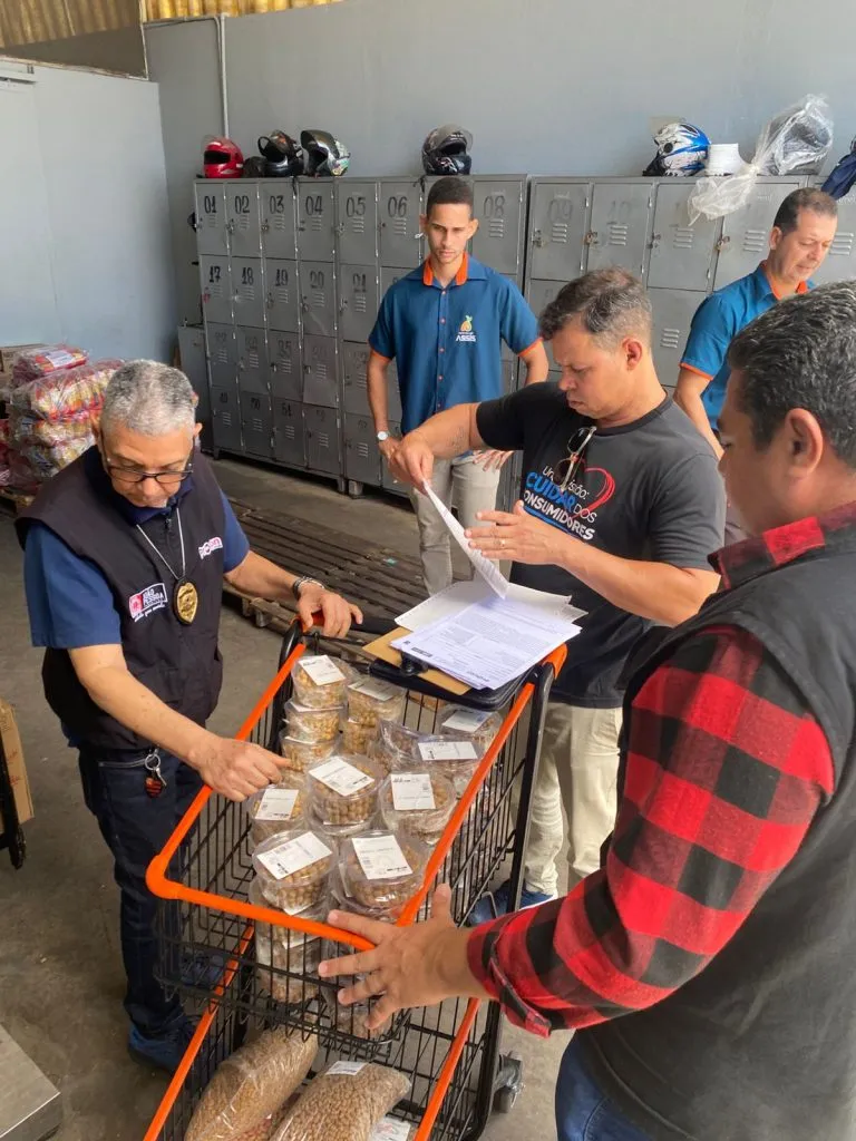 Alerta em João Pessoa: Supermercados Autuados por Venderem Produtos Vencidos e Sem Validade