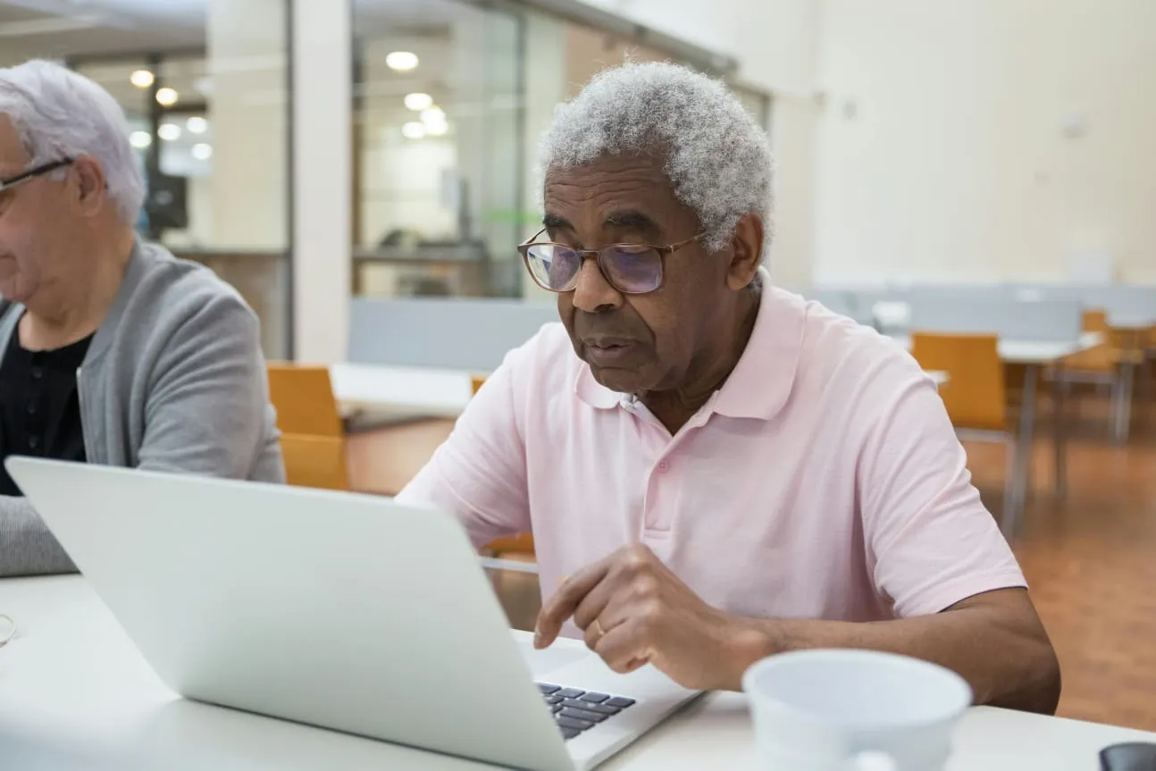 Inclusão Digital para Idosos: Curso Gratuito “Digital para Todos” Abre Novas Vagas em Fevereiro