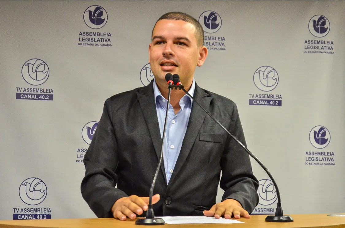 Ex-Candidato a Vereador Ruan Martins Pede Saída da Prefeitura de João Pessoa Após Eleição: Entenda o Caso