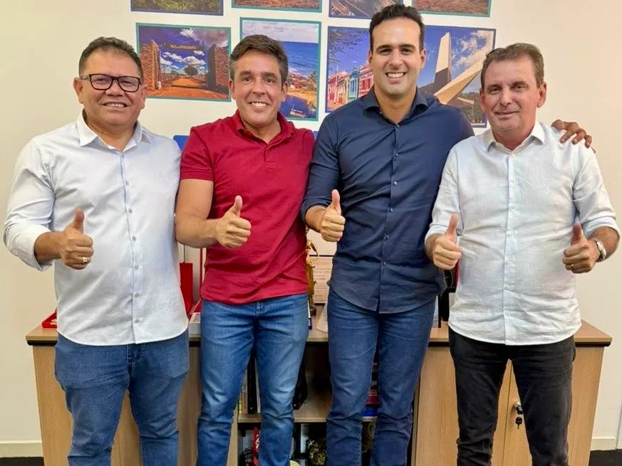 Prefeito Neto de Coraci reforça apoio a Lucas Ribeiro e elogia gestão João, destacando obras em São José da Lagoa Tapada