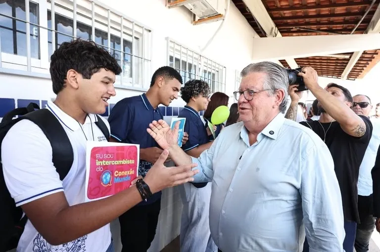 João Azevêdo intensifica agenda administrativa em meio a cobranças por pré-campanha ao Senado: obras e investimentos em foco