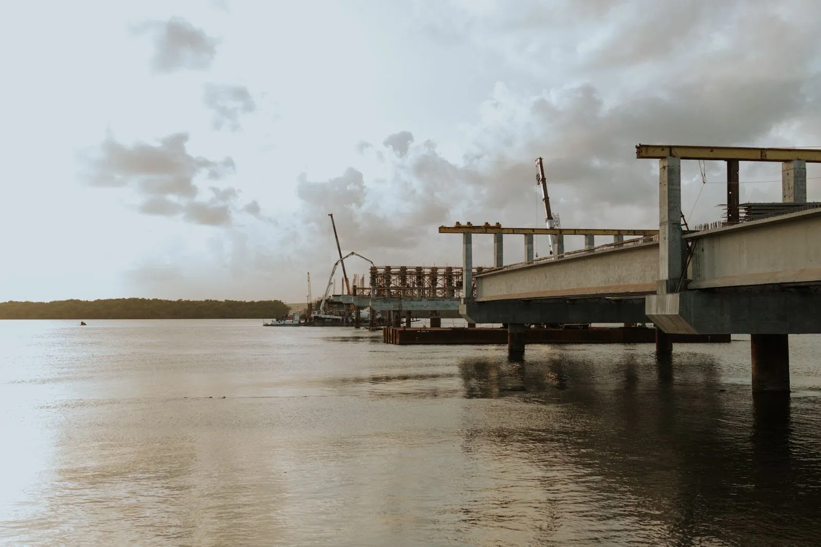 Ponte do Futuro na Paraíba: Lucas Ribeiro celebra 50% de obra e alfineta adversários políticos