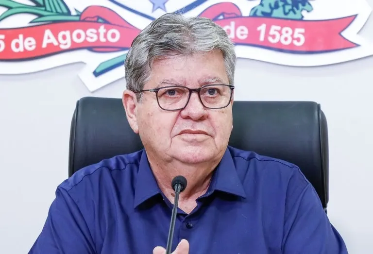 Ex-prefeito defende João Azevêdo: “Cara fechada” não é defeito, o importante é cumprir a palavra prometida