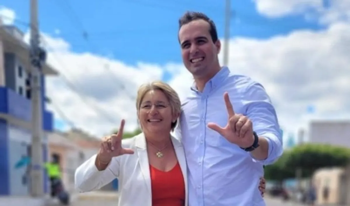Prefeita de Uiraúna põe fim a especulações e declara apoio a Lucas Ribeiro após Carnaval em evento com Cícero Lucena