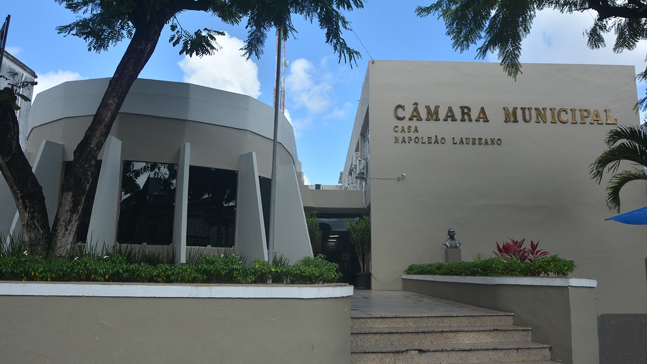 Lista expõe vereadores com pior desempenho em João Pessoa e chama atenção da população