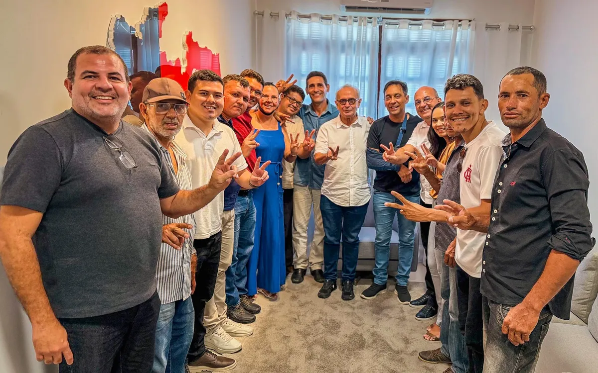 Lideranças de 10 municípios anunciam apoio a projeto para Governo do Estado