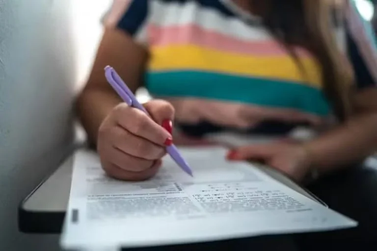 Concursos na Paraíba: Oportunidades Imperdíveis com Salários de até R$ 12.500 em Março
