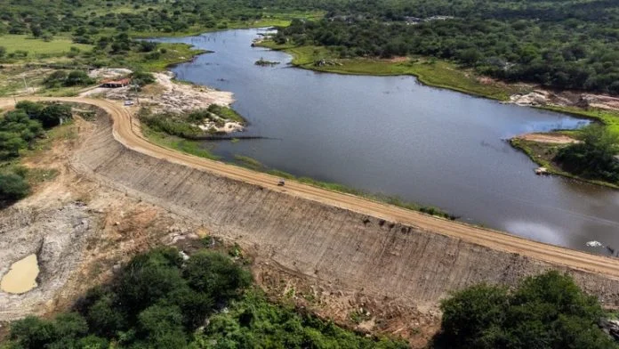 Paraíba: Governo Anuncia Mega Investimento de R$ 156 Milhões em Barragens para Segurança Hídrica e Desenvolvimento Rural