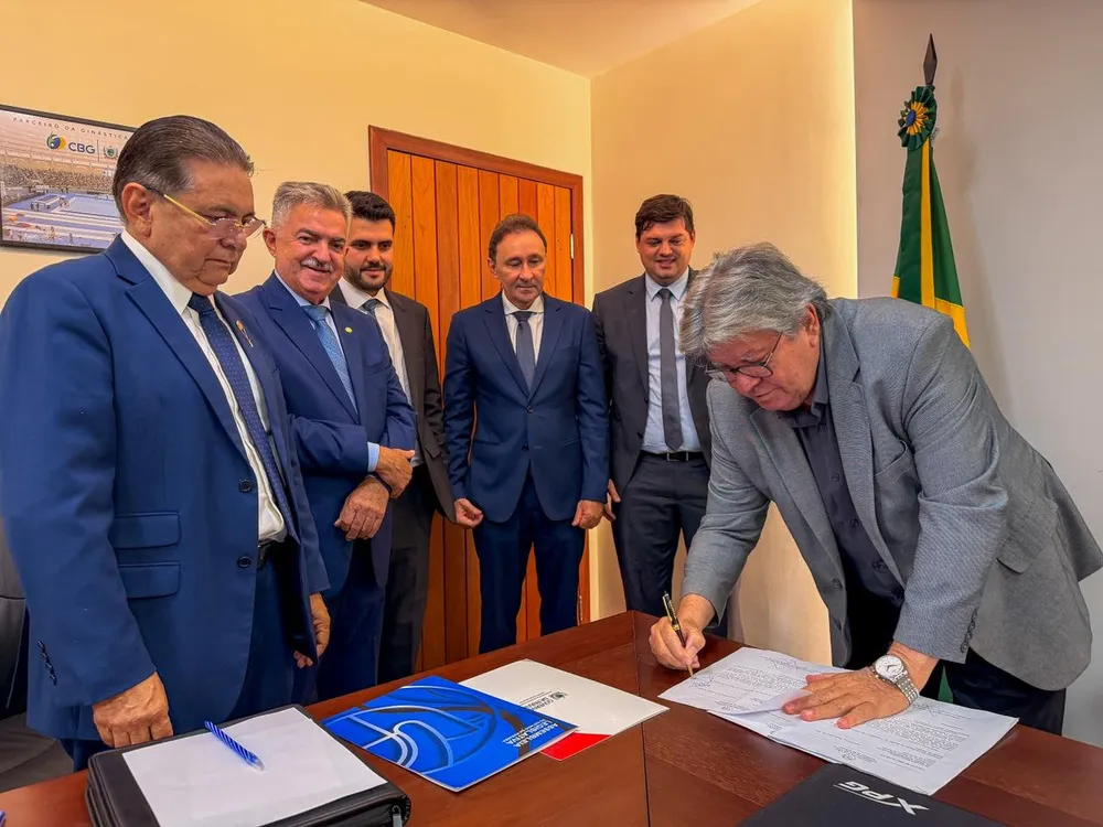 João Azevêdo oficializa indicações da ALPB para nomeação de Deusdete Queiroga e Taciano Diniz como novos conselheiros do TCE-PB