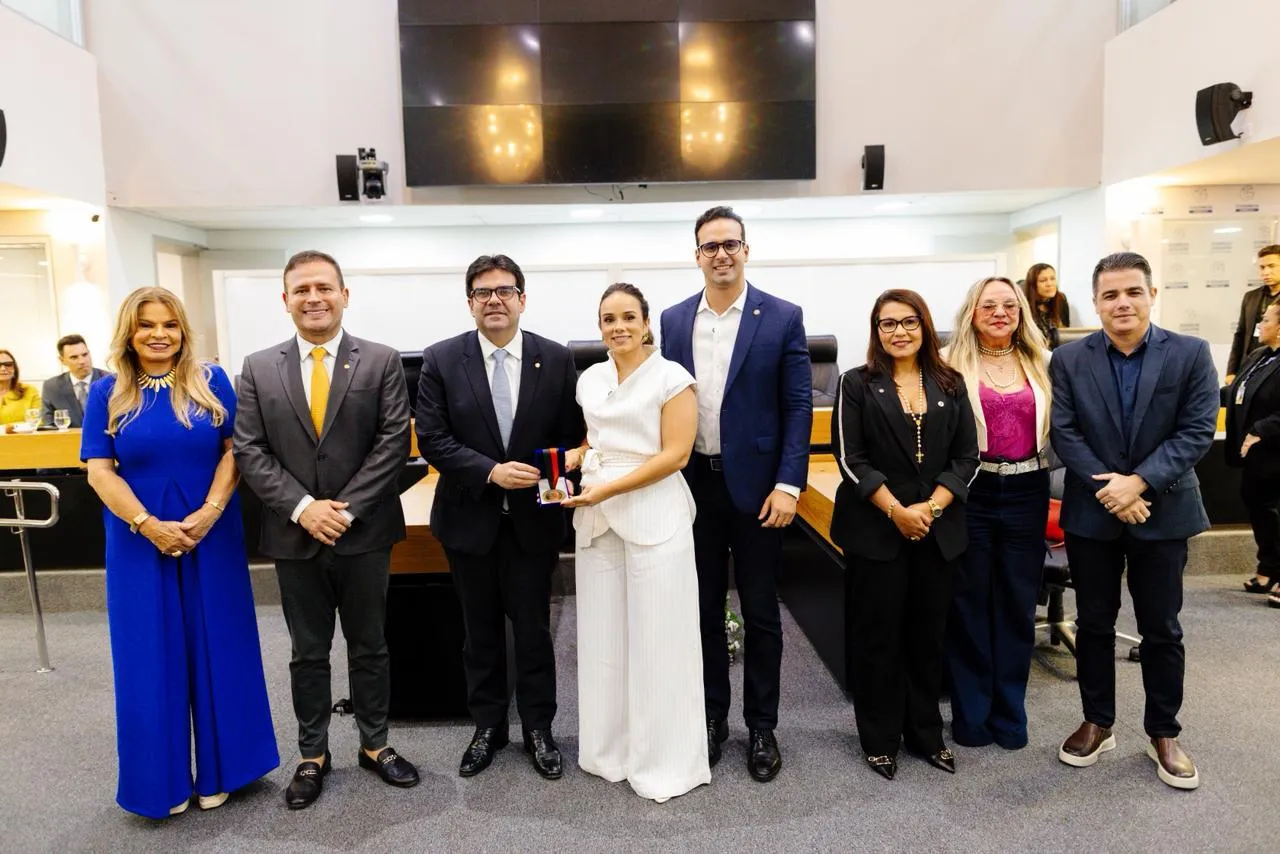 Camila Mariz Ribeiro Recebe Medalha Epitácio Pessoa da ALPB por Liderança na Luta Contra Violência Doméstica e Feminicídio na Paraíba