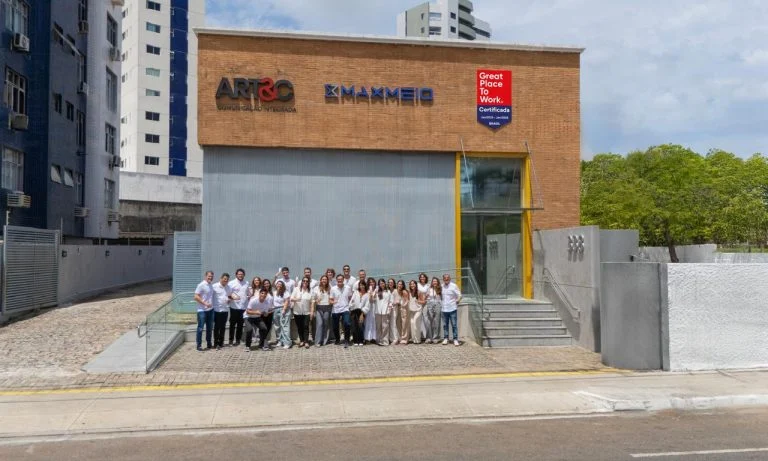 Maxmeio Brilha no Oscar do Marketing Digital: 8 Indicações no Prêmio Abradi 2026 e Liderança Regional