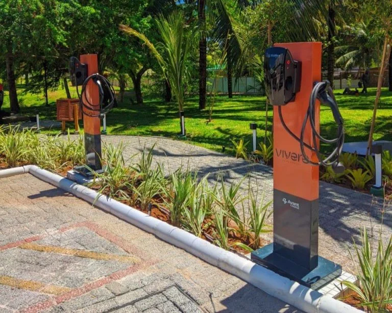 Lei na PB Revoluciona Carregadores de Carros Elétricos em Condomínios: Planejamento Técnico é Chave para Evitar Custos Futuros