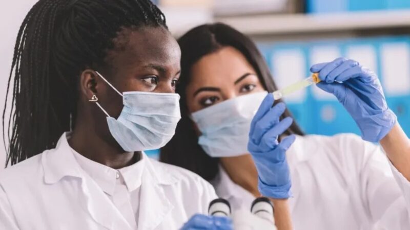 Biossimilares: tecnologia democratiza o acesso ao câncer