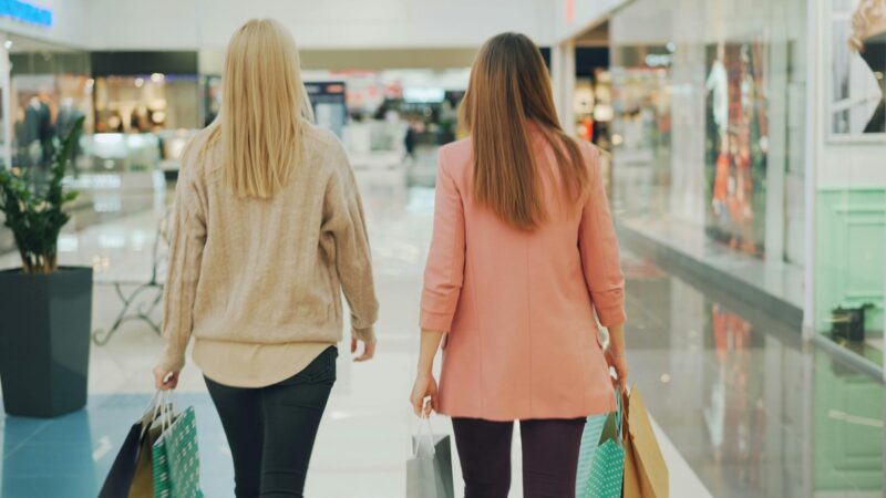 Serviços e soluções ganham destaque no varejo