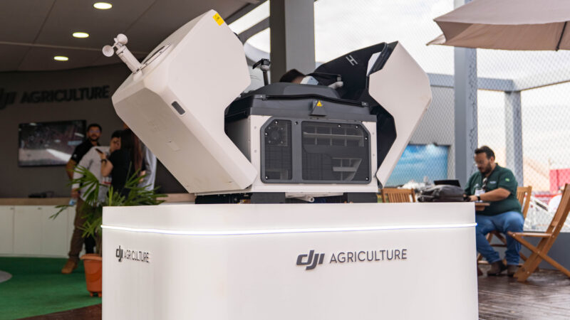 DJI apresenta Dock 3 e FlyCart 100 na Agrishow 2026
