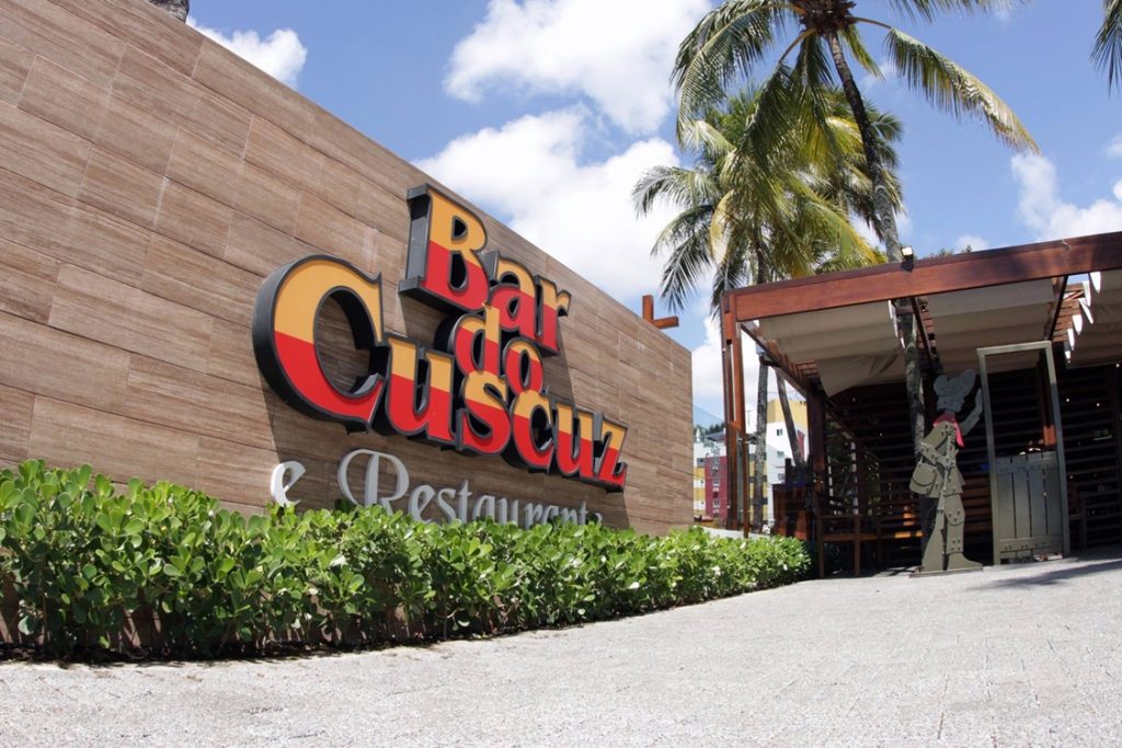 Bar do Cuscuz é denunciado por poluição em orla turística de João Pessoa