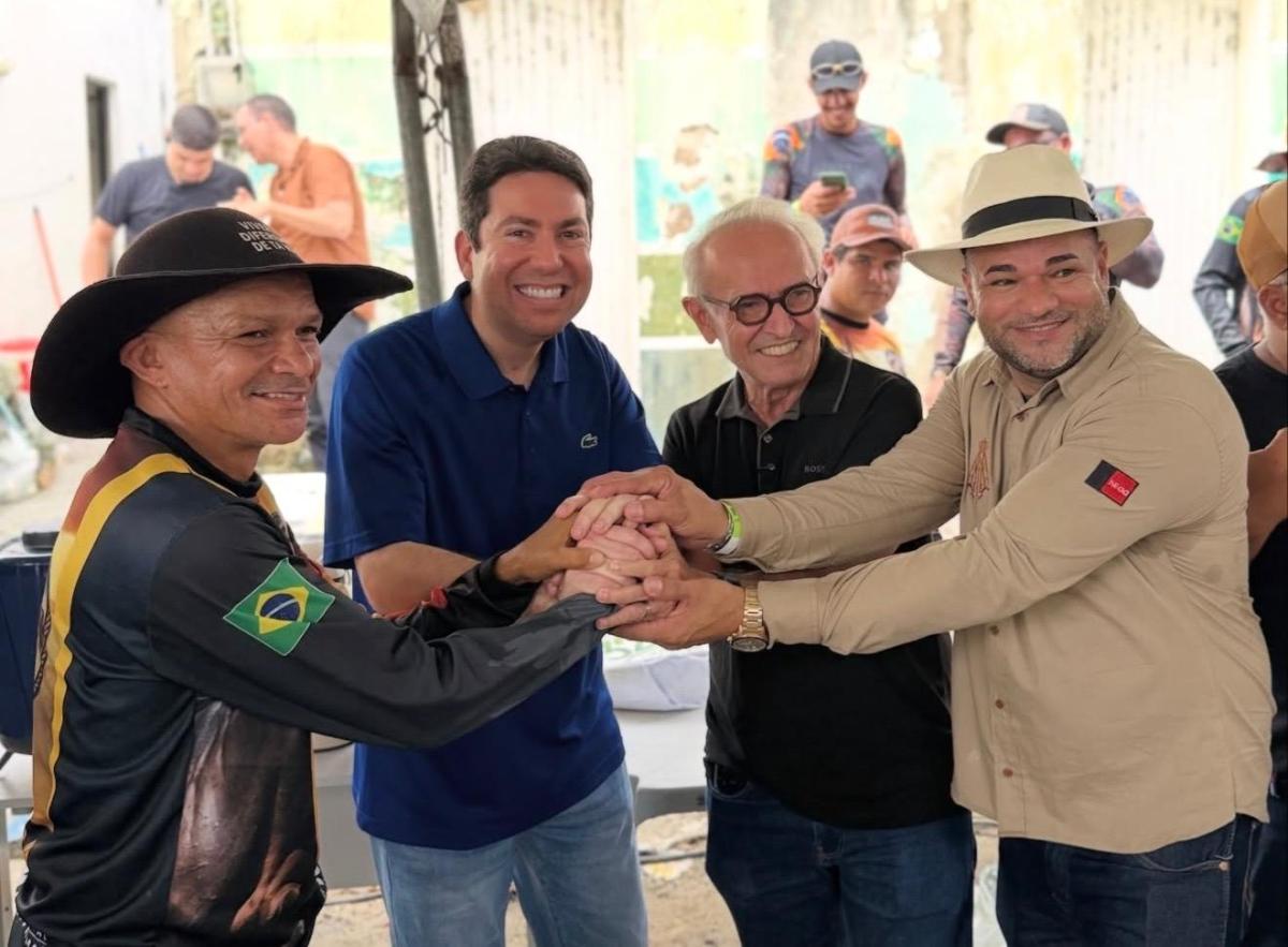Cícero Lucena fortalece base política no interior da Paraíba em cavalgada tradicional com apoio do prefeito Léo Martins