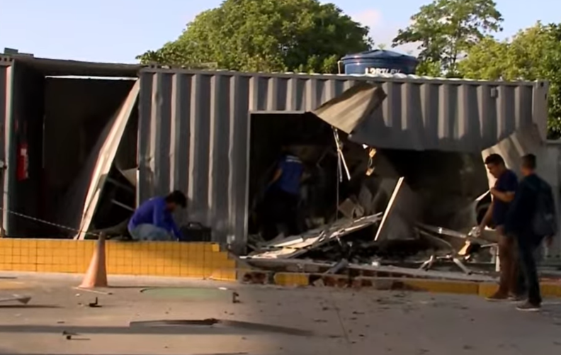 Criminosos explodem posto e levam R$ 65 mil em explosão violenta