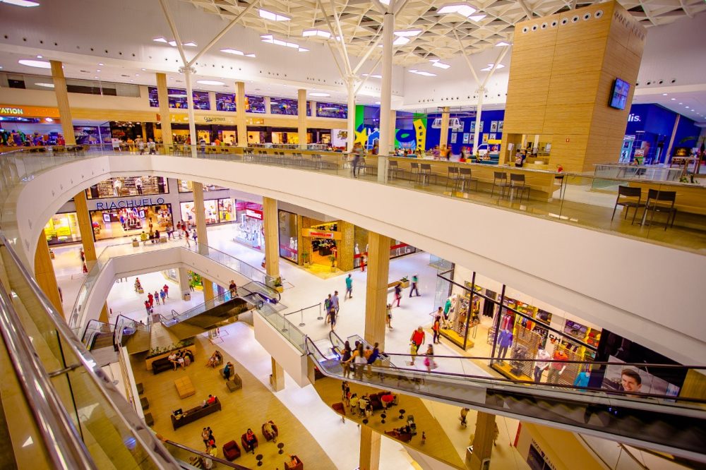 Feriado Tiradentes: shoppings abrem neste domingo em João Pessoa