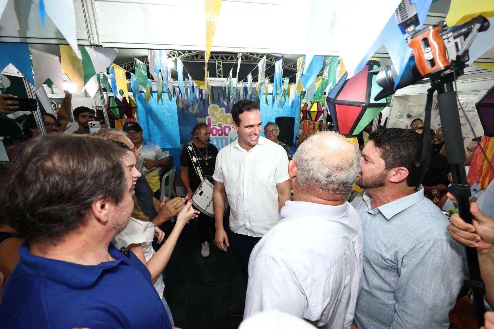 Governador anuncia reforma de R$ 2 milhões para centro comercial em São Bentinho
