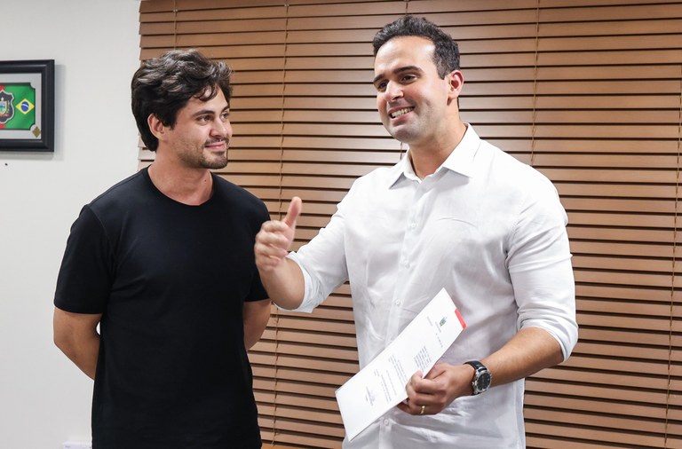 Governador anuncia teatro em homenagem ao humorista Shaolin
