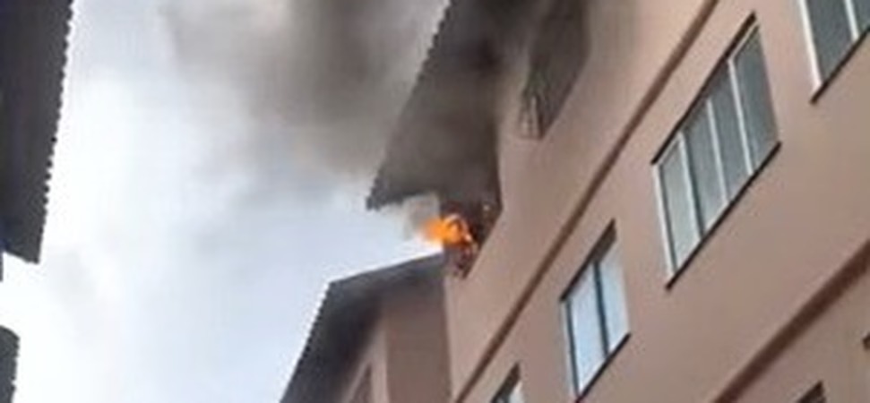 Incêndio em apartamento no Cabo Branco deixa morador ferido