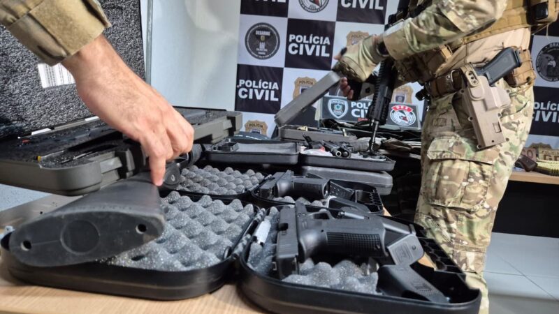 Polícia prende oito e desarticula comércio ilegal de armas na Paraíba
