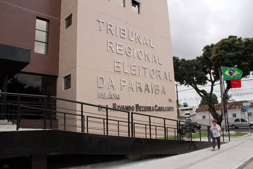 Portais do TSE e TREs fora do ar nesta segunda por atualização