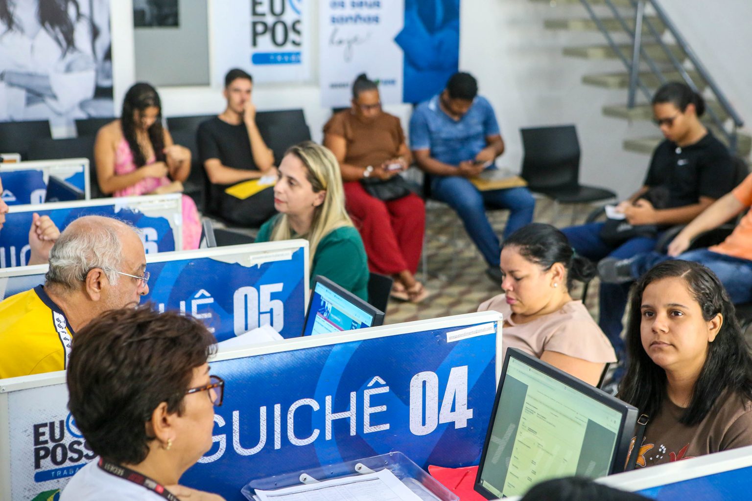 Sine-JP abre 644 oportunidades de emprego a partir de quarta-feira com foco em auxiliar de produção e expedição