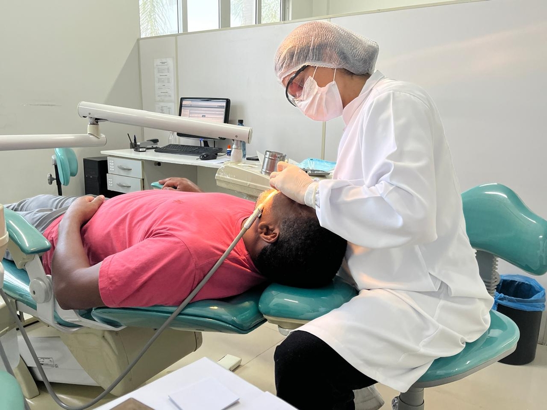 Maio Vermelho destaca cuidados e prevenção do câncer bucal