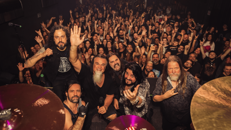 Armored Dawn realiza show beneficente em Fortaleza