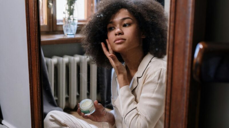 Mercado de beleza negra atinge US$ 31 bilhões até 2034