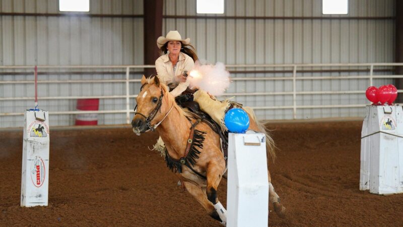 Cowboy Mounted Shooting é lançado oficialmente no Brasil