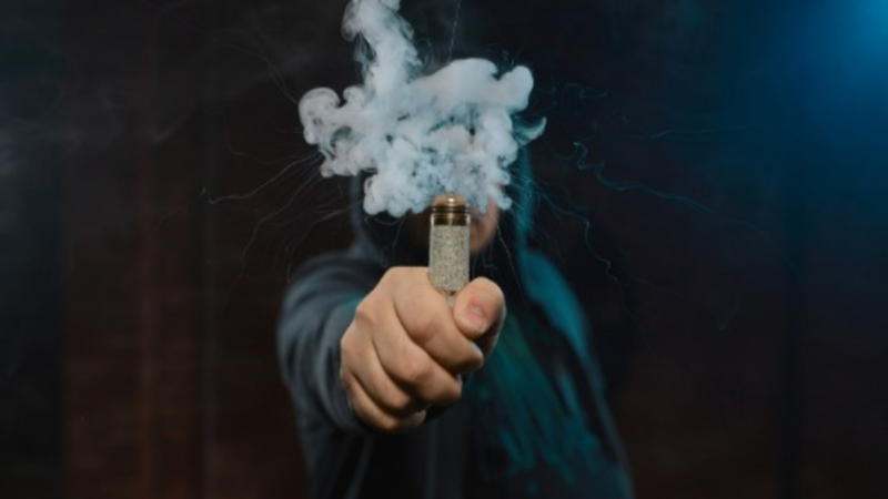 Pulmão de pipoca: vape compromete pulmões em poucos meses