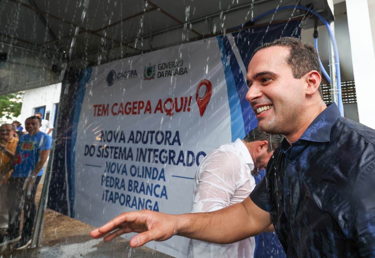 água garantida para 33 mil moradores e casas novas em Itaporanga