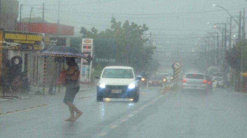 Alerta de CHUVA FORTE ameaça 94 cidades da Paraíba a partir de terça!