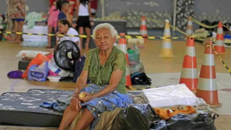 Chuvas torrenciais em João Pessoa desencadeiam caos e desabrigam 72 pessoas: Defesa Civil intensifica força-tarefa em meio a alertas críticos do Inmet e mobiliza estrutura de apoio essencial à população afetada