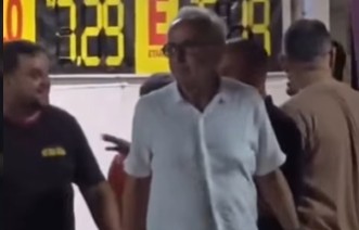 Cícero Lucena flagrado sozinho em Patos levanta dúvidas sobre pré-candidatura